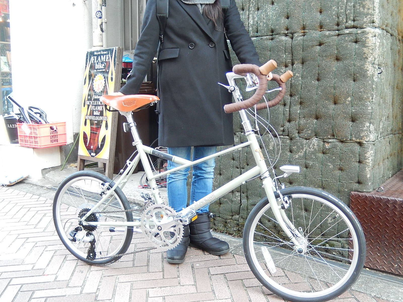 12月20日　渋谷　原宿　の自転車屋　FLAME bike前です_e0188759_16141397.jpg