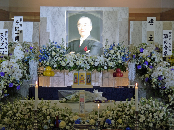 「亡くなったと思っていないのでは」栗田守敏さんの葬儀・告別式_c0014967_10154966.jpg