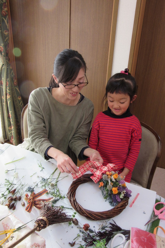 親子で楽しいリースレッスン_a0123133_23364760.jpg