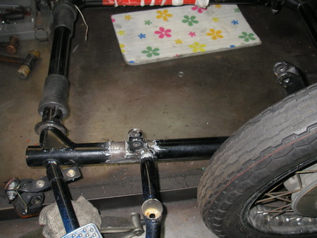 BMW R100type カー取り付け補強不足 _e0218639_1958896.jpg