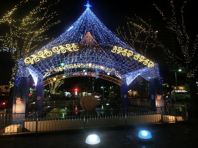 クリスマス前の華やいだ静岡の街を歩くと_f0141310_7442183.jpg