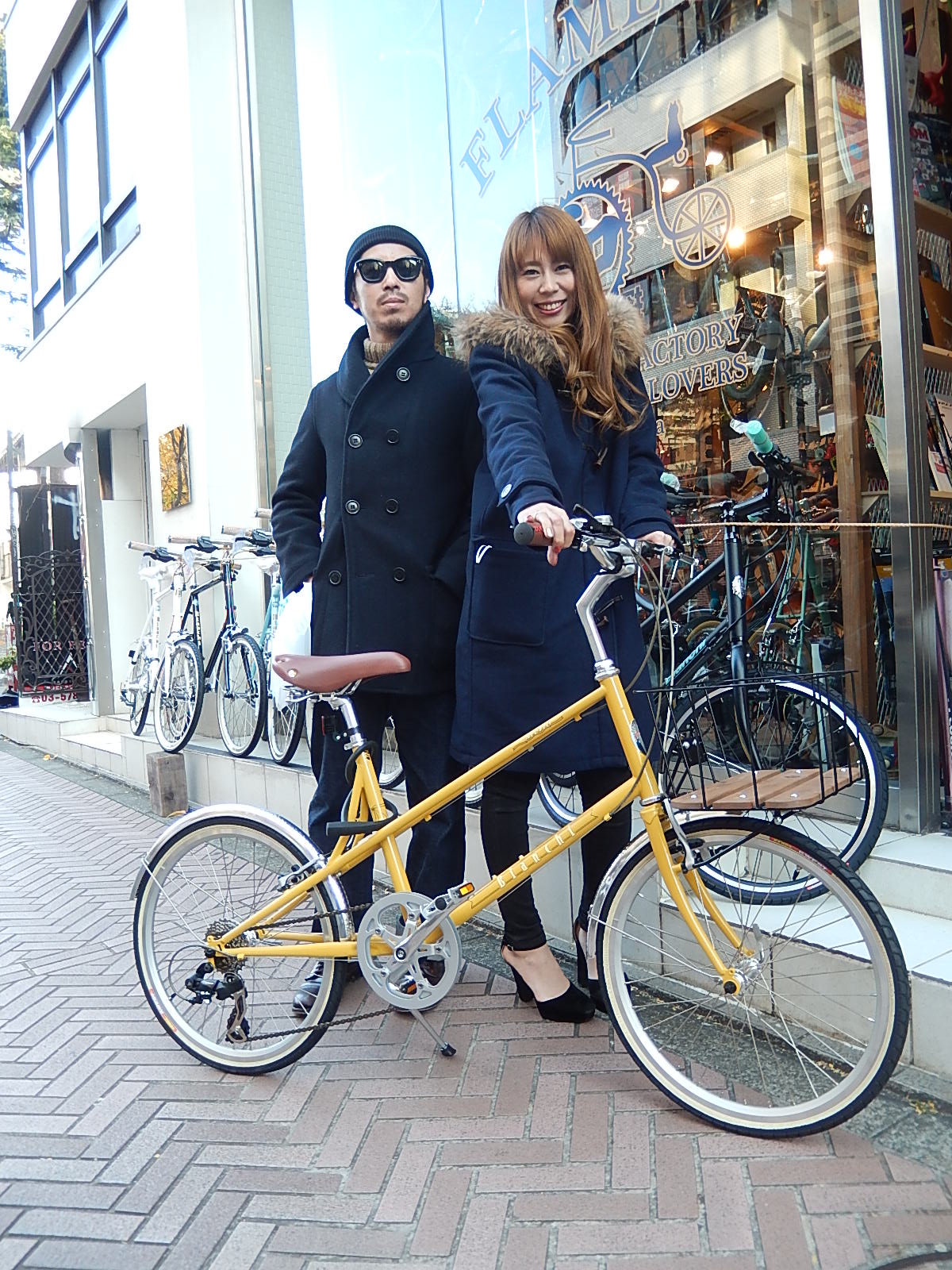 12月22日 渋谷 原宿 の自転車屋 FLAME bike前です_e0188759_1602216.jpg
