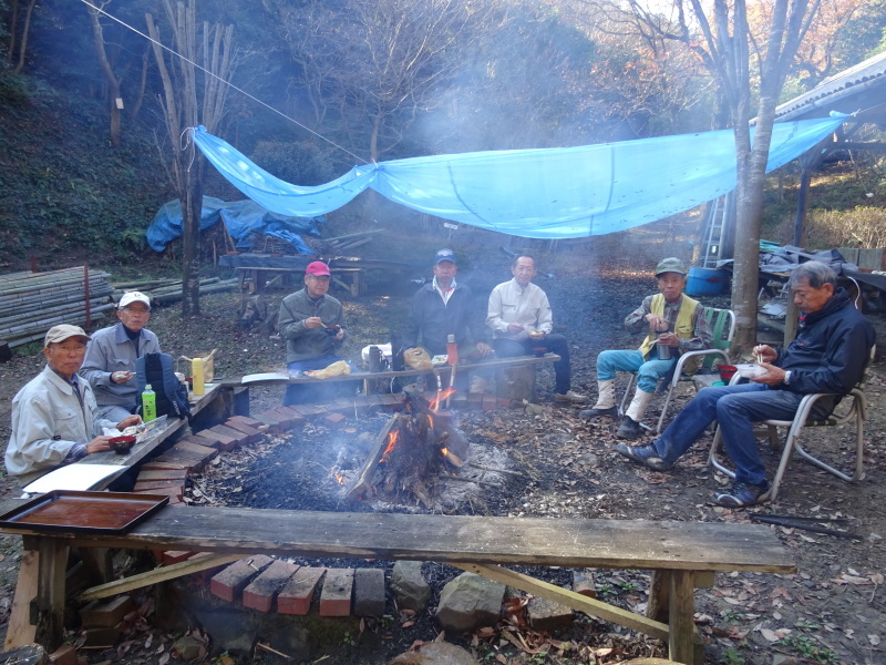 北尾根新山道作り第12日目　＆　忘年会準備　in　孝子の森_c0108460_21422732.jpg