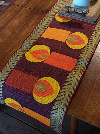 vintage table runner_c0139773_02091377.jpg