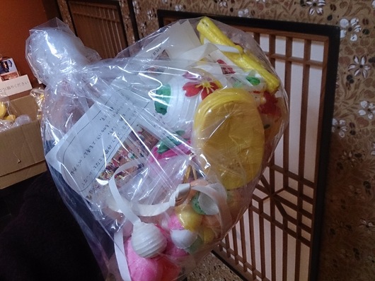 なんだ明日は祝日なのか!_e0046190_18105843.jpg