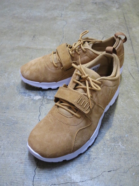 NIKE ･･･ USA Limited MODEL　SB TRAINERENDOR PREMIUM！★！_d0152280_1941468.jpg