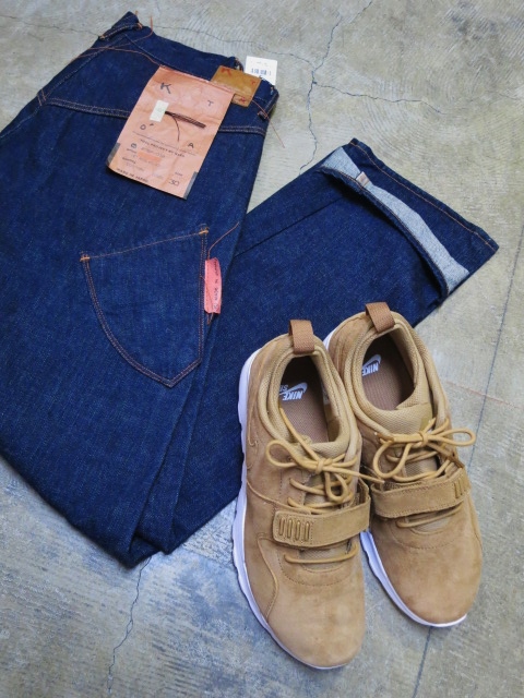 NIKE ・・・ USA Limited MODEL SB TRAINERENDOR PREMIUM!★!_d0152280_19484788.jpg