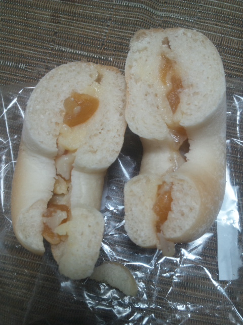 マキパン 自家製コンポートアップルカスタード_f0076001_23264588.jpg
