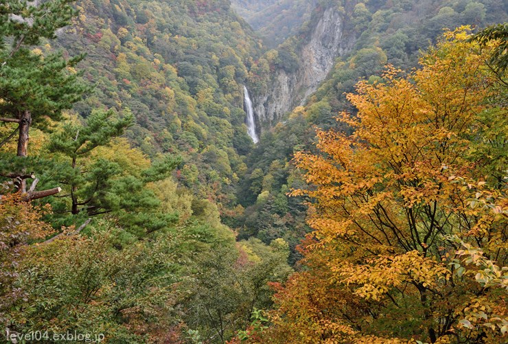 志賀高原 潤満滝 ～紅葉～_d0319222_9173354.jpg