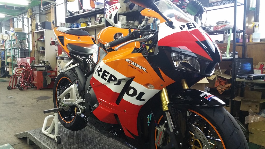 CBR600RR(\'13)　仕様変更で再セッティング_e0114857_2385897.jpg