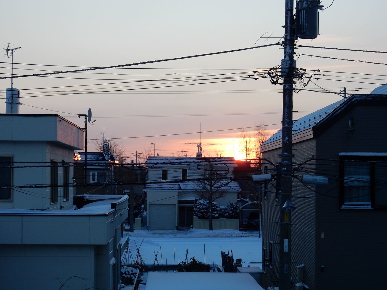 冬至から4日後の日の出_c0025115_22224361.jpg
