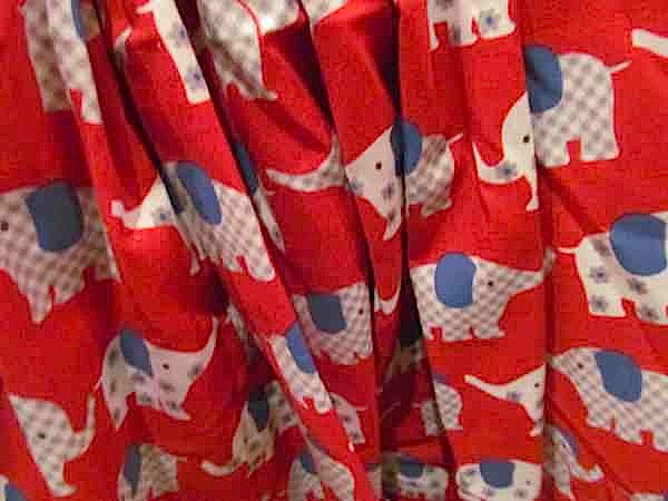 明日からお洋服やさん〜ピアノ、りす柄などのスカート到着_f0129557_19501728.jpg