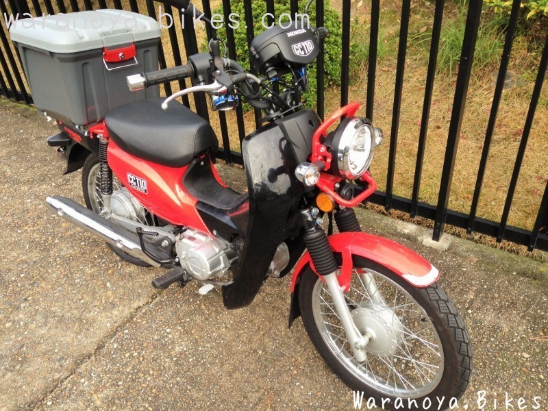 ホンダ クロスカブの出張タイヤ交換 京都バイク 二輪車出張修理専門店のワラノヤバイクスです 近畿 京都 スクーター バイクの出張修理専門店 ワラノヤバイクスのリペア日報