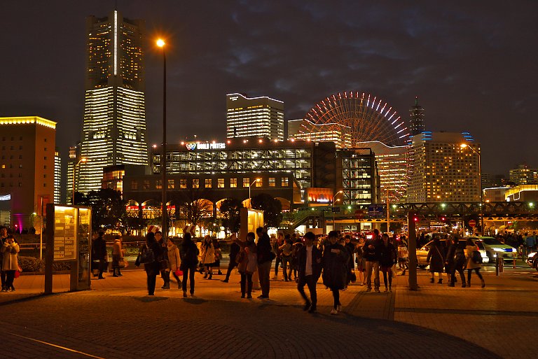 横浜赤レンガ倉庫（１２月２４日）_c0057265_2502767.jpg