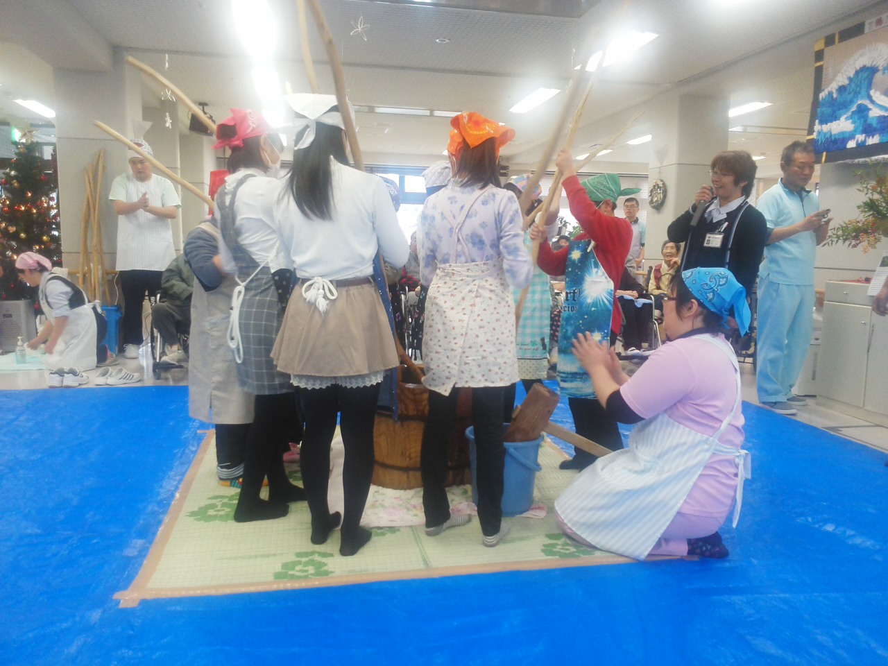 今年も「ふれあいもちつき大会」_e0068696_22321064.jpg