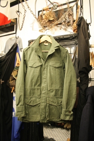 2015 OCT ヨーロッパ後記３７(入荷　フランス軍モーターサイクルジャケット　M-47ジャケット ドイツ警察バックパック)_f0180307_03550763.jpg