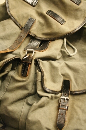 2015 OCT ヨーロッパ後記３７(入荷　フランス軍モーターサイクルジャケット　M-47ジャケット ドイツ警察バックパック)_f0180307_03555698.jpg