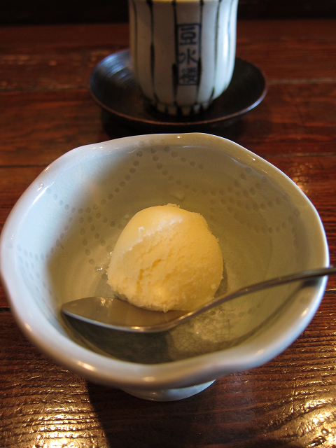 京の冬の味⑧ －豆水楼 木屋町本店の湯豆腐－_b0169330_16512178.jpg