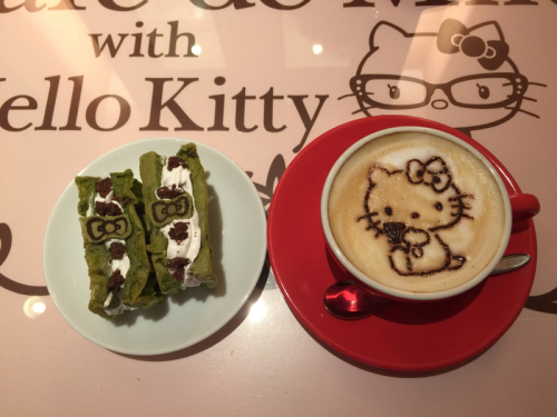 キティちゃんカフェ_b0328361_05173998.jpg
