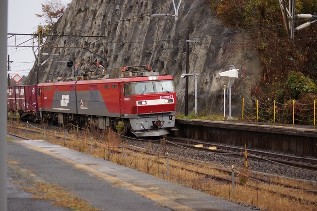 藤田八束の鉄道写真＠富士山、大阪城、大阪の古墳群・・・大阪の政治は良くやっている変わらないのは市民、日本のために変わって欲しい_d0181492_15553899.jpg