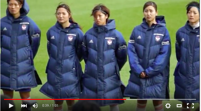 サッカーの神様は澤穂希に微笑んだ！：「サッカーはちゃんと君が代を歌った方が勝つ！」_e0171614_1910885.png