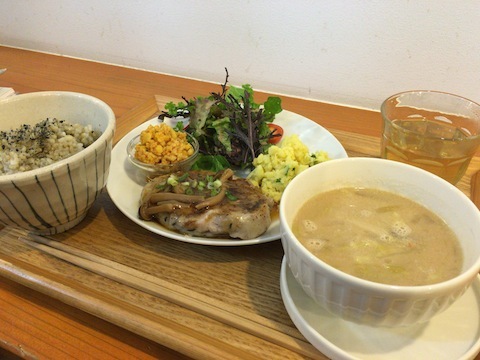 d0343297_12525954.jpeg
