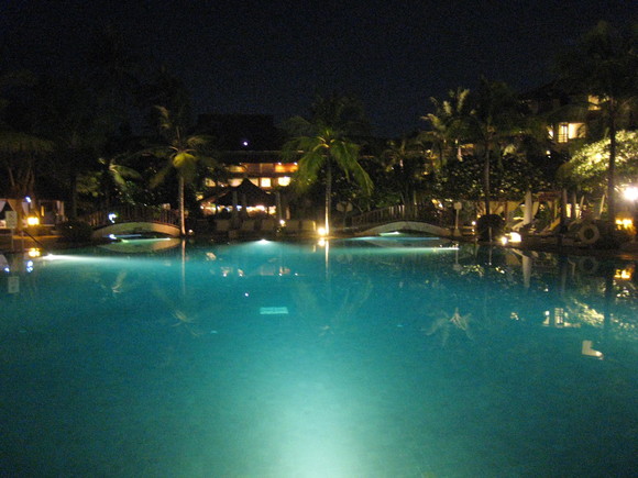 バリ旅.6　Westin NusaDua3　ビーチの朝と夜_f0032812_854305.jpg