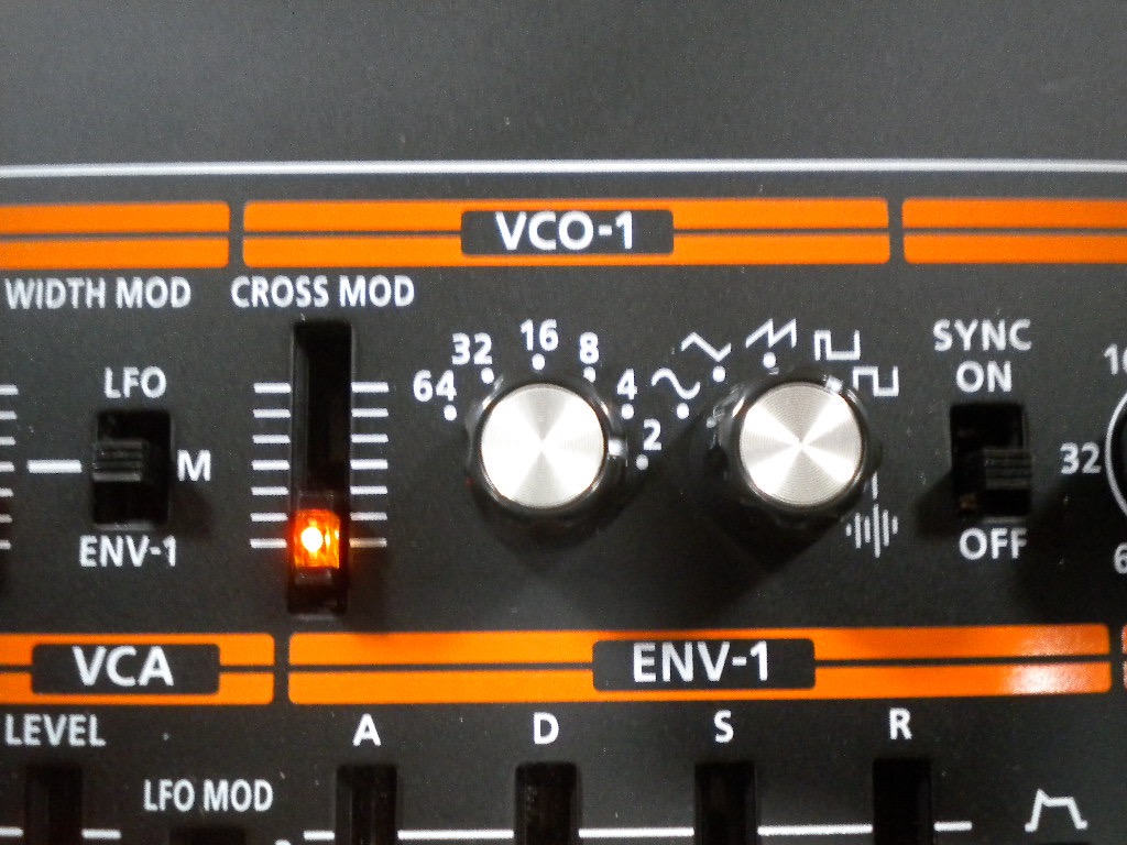 美品/Roland/boutique/JP-08/シンセサイザー/生産終了 楽器/器材 DTM
