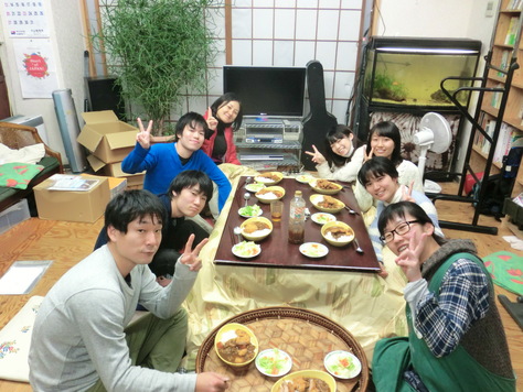 コタツがデビュー！ゆったりのんびりgoodさん!_a0080406_21114124.jpg