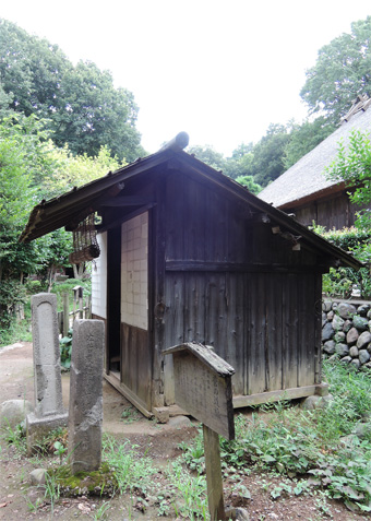 革新的な建築　「船頭小屋」_c0195909_1344097.jpg