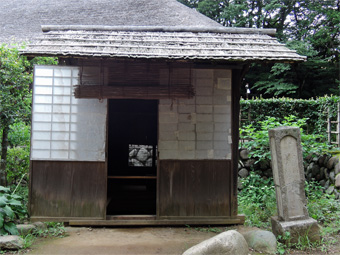 革新的な建築　「船頭小屋」_c0195909_1344978.jpg