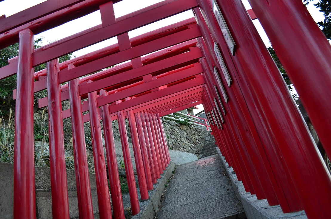  “CNN日本の最も美しい場所31選～元乃隅稲成神社”_d0153941_13531852.jpg