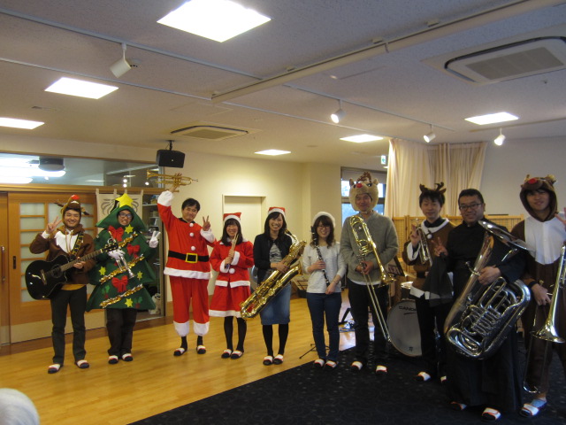 「ホーリーナイツ演奏会」_e0191174_23324318.jpg
