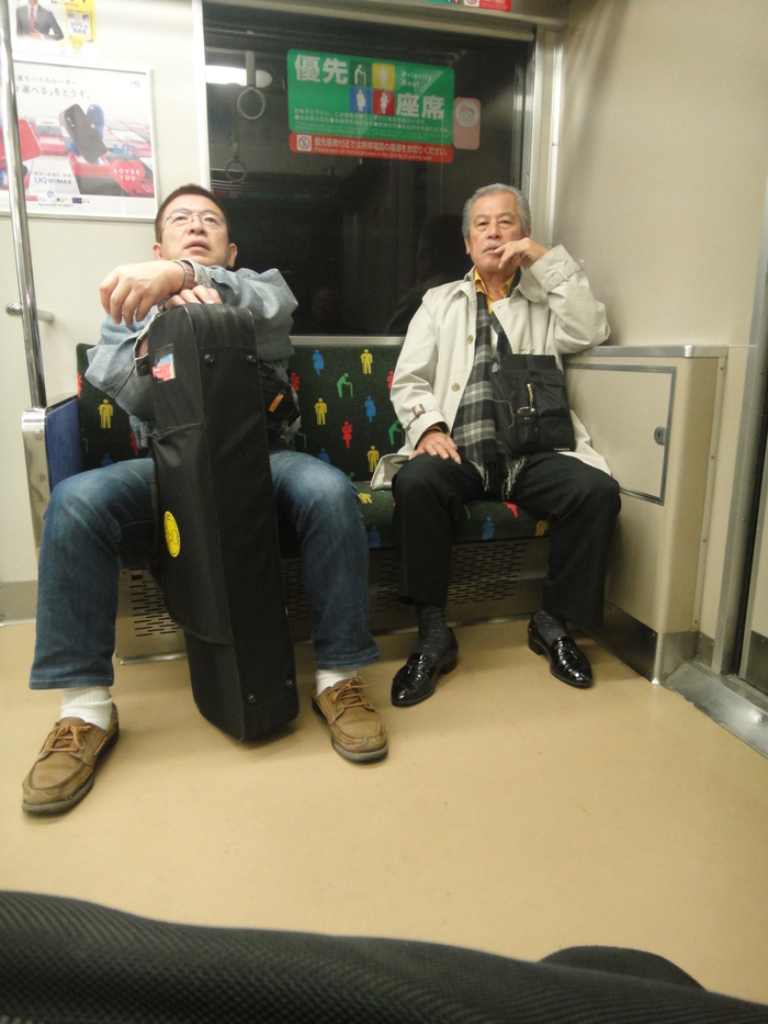 ◆とある日の忘年会・第2ラウンド ~個性派ぞろいのメンバー(笑)~_f0238779_07576.jpg