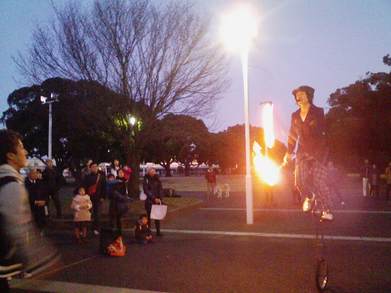 2016/01/01 1,520号　山下公園あたりを。_c0247346_20403588.jpg