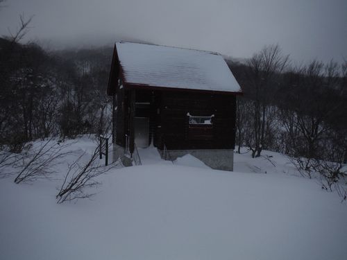 厳冬の升沢小屋、星と早朝の蛇ケ岳_c0294658_08552701.jpg