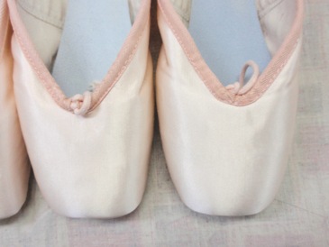 トウシューズ2足　ギャンバ97XX ５と５1/2 バレエ トウシューズ ギャンバ Gamba 97 外反母趾の方におすすめ