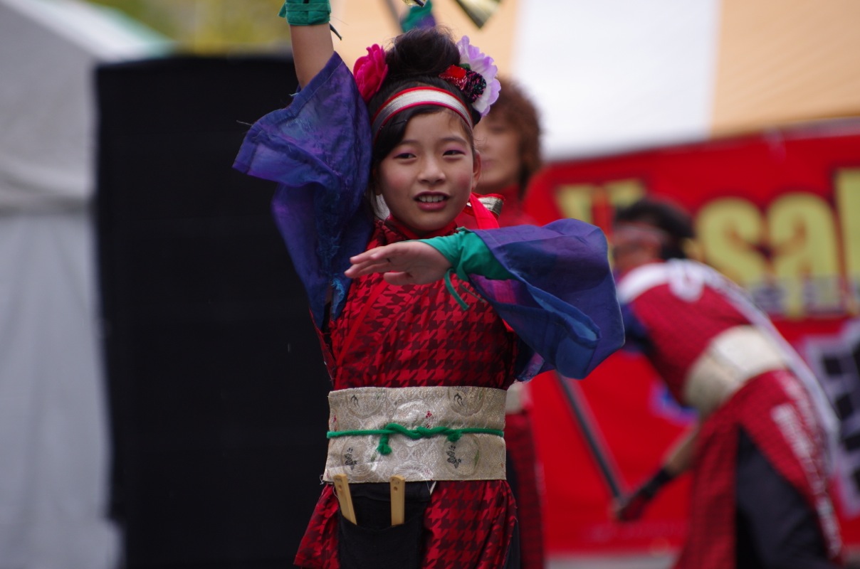 YOSAKOIぶち楽市民祭２０１５その７（しんじ恋踊り連毘盧遮那）_a0009554_027457.jpg