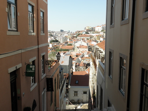 ポルトガルを巡る旅！06「アルファマ地区散策Ⅱ（リスボン）」 - fermata on line! イタリア留学＆欧州旅行記とか、もろもろもろ