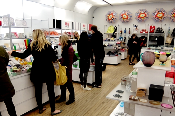 ミュージアム・ショップのアートな刺激たっぷりな商品もセールに MoMA Design Store_b0007805_22223283.jpg