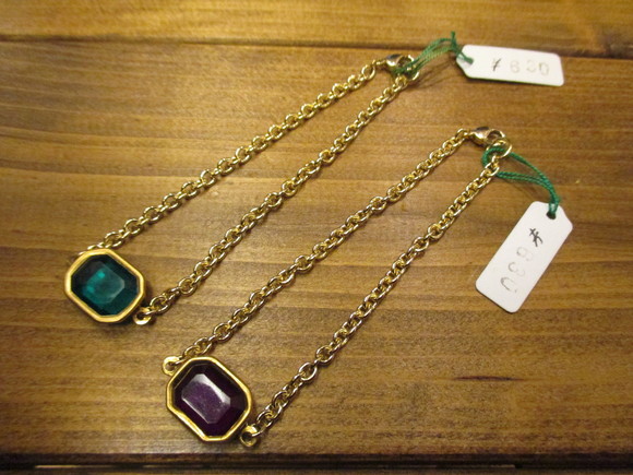 ハンドメイドアクセサリーの追加。_d0256914_21445032.jpg