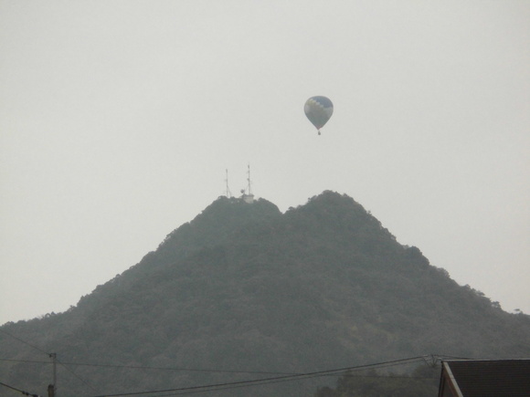 初登山はホームマウンテン黒髪山へ_a0206345_1849218.jpg