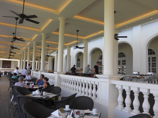 スリランカへ行く。③ ~朝からカレーです~_f0232060_15462917.jpg