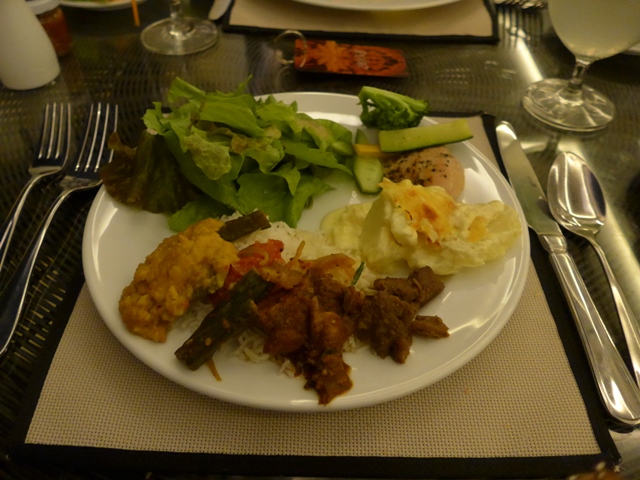 スリランカへ行く。③ ~朝からカレーです~_f0232060_1617046.jpg