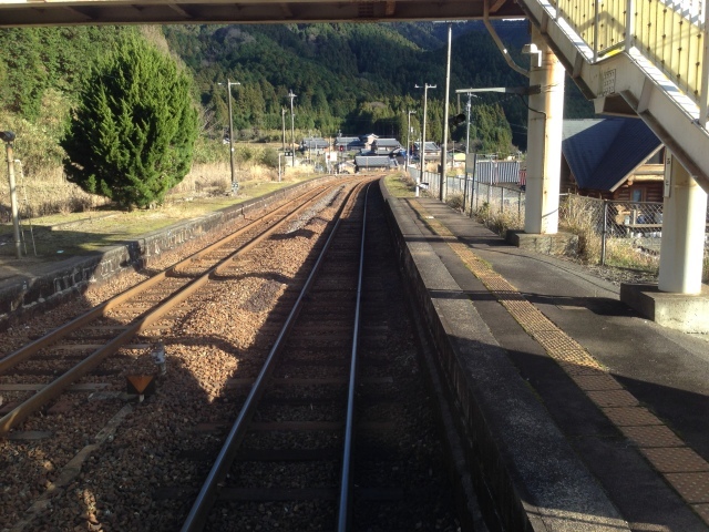 JR関西線 亀山~加茂 ひたすら線路と駅。_a0334793_03401751.jpg