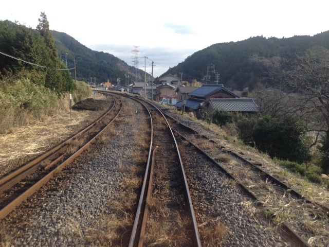 ＪＲ関西線　亀山～加茂　ひたすら線路と駅。_a0334793_03403328.jpg