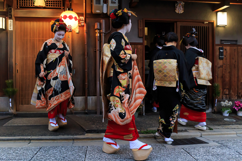 新年の挨拶回り(上七軒・中里のみなさん)_f0155048_232205.jpg