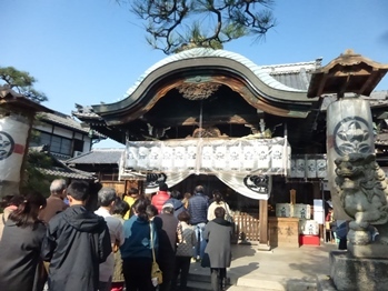 1月3日　大垣・八幡神社で「アベ政治を許さない」_f0197754_12314129.jpg