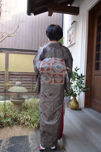 大島紬で、ご友人との新年会へ_d0230676_15232285.jpg
