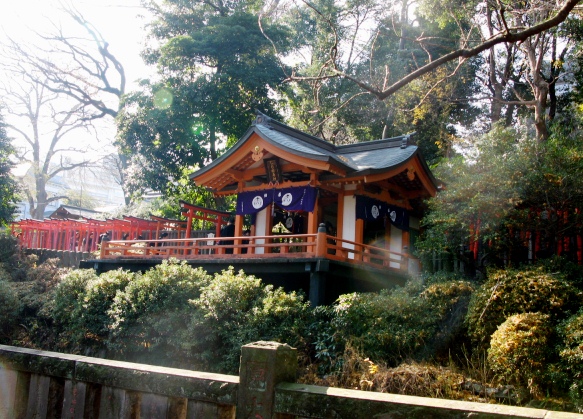 「根津神社」と「山種美術館」♪_e0106712_17485663.jpg